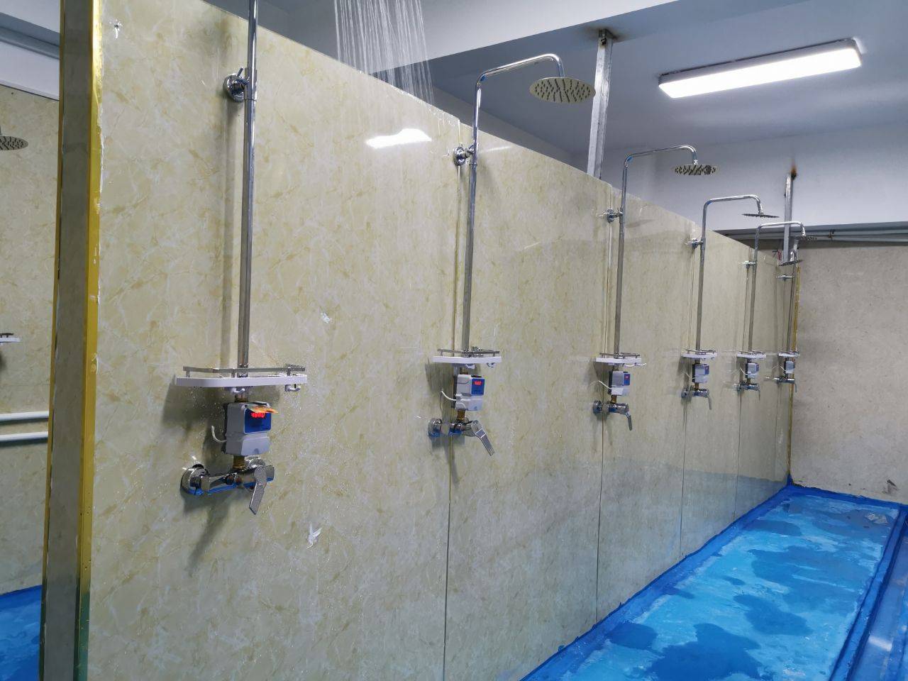 学校淋浴水控机